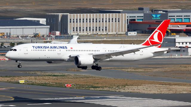 TC-LLJ::Turkish Airlines